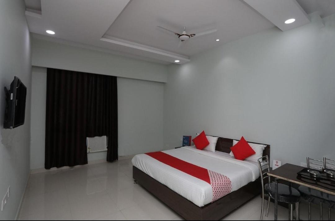 Hotel Kailash Mansarovar And Banquet Hall Bareilly Exterior photo